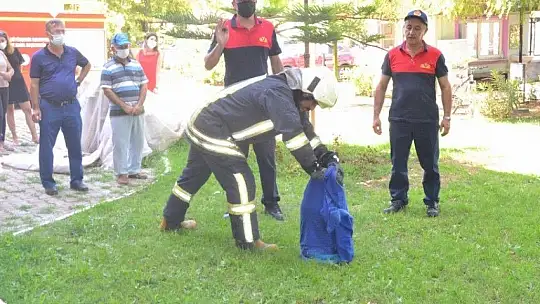 Fethiye ASMK Meslek Yüksekokulunda Gerçeği Aratmayan Yangın Tatbikatı Gerçekleştirildi