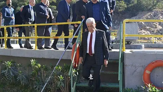 Karaca, 'Cumhuriyet tarihinin en büyük yatırımlarını yapıyoruz'