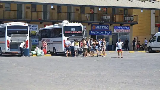 Kurban Bayramı öncesi otogarda yoğunluk yaşanıyor