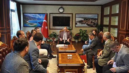 Ege Gazeteciler Federasyonu'ndan Kaymakam Ertaş'a ziyaret