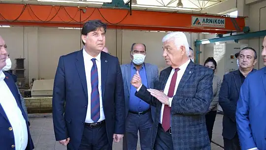 Karaca, 'Cumhuriyet tarihinin en büyük yatırımlarını yapıyoruz'