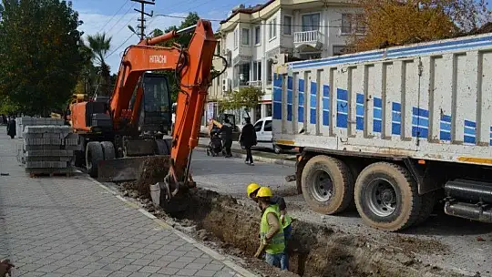 Altyapı çalışmaları devam ediyor