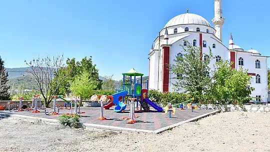 Yatağan Belediyesi'nden 16 noktada çocuk oyun grubu