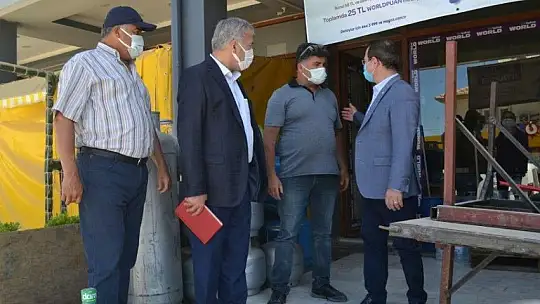 AK Parti MKYK Üyesi Hıdır, Ölüdeniz esnaflarını ziyaret etti