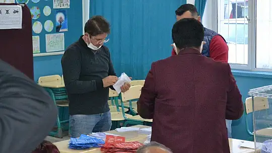 Başkanlık yarışının galibi Soydemir