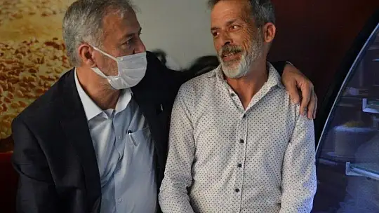 AK Parti MKYK Üyesi Hıdır, Ölüdeniz esnaflarını ziyaret etti