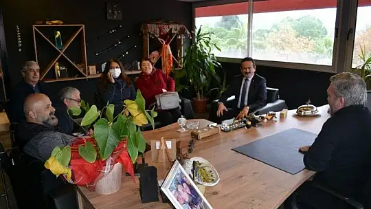 AK Parti'den SED Medya'ya ziyaret