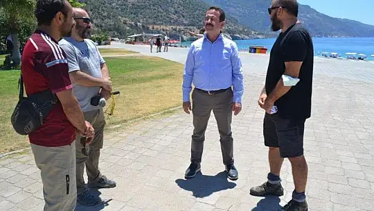 AK Partili Öztürk, yamaç paraşütü pilotlarının sorunlarını dinledi