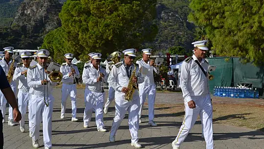 Ölüdeniz Hava Oyunları Festivali Halk Oyunlarıyla Başladı