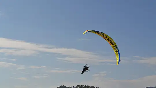 Ölüdeniz Hava Oyunları Festivali Halk Oyunlarıyla Başladı