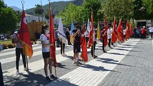 Gençlik ve Spor Bayramına buruk kutlama
