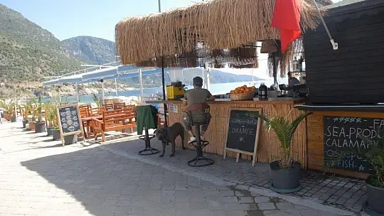 Kısıtlamada plajlar tatilcilere kaldı 