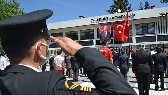 Gençlik ve Spor Bayramına buruk kutlama