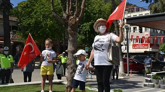 Gençlik ve Spor Bayramına buruk kutlama