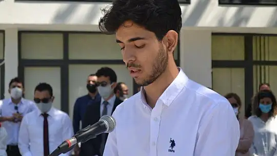 Gençlik ve Spor Bayramına buruk kutlama