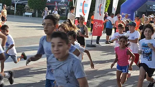 Alzheimer Haftası'na Farkındalık Koşusu Düzenlendi