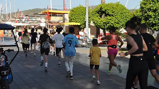 Alzheimer Haftası'na Farkındalık Koşusu Düzenlendi