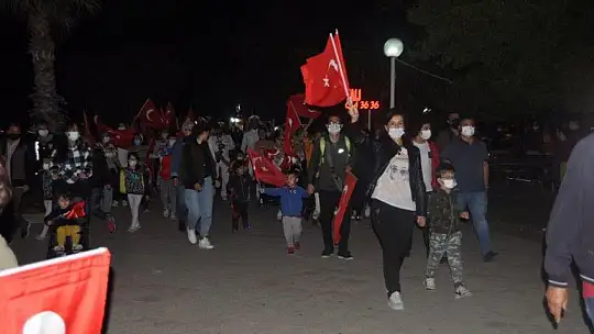 Cumhuriyet Yürüyüşüne yoğun katılım