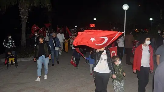 Cumhuriyet Yürüyüşüne yoğun katılım