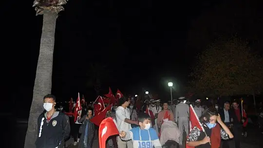 Cumhuriyet Yürüyüşüne yoğun katılım