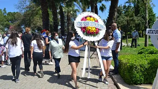 Fethiye'de STK'lardan 19 Mayıs kutlaması