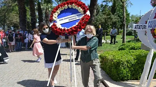 Fethiye'de STK'lardan 19 Mayıs kutlaması