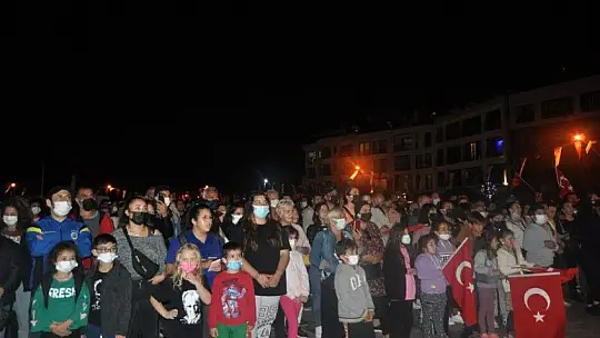 C'NB ve COVERMAN'den Cumhuriyet konseri