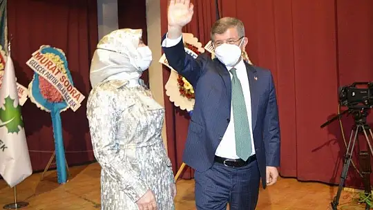 Genel Başkan Davutoğlu Fethiye kongresine katıldı