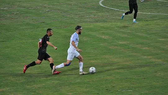 FETHİYESPOR EVİNDE KİMSEYİ AFFETMİYOR 3-1