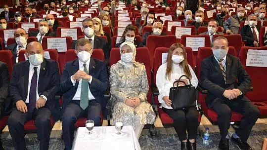 Genel Başkan Davutoğlu Fethiye kongresine katıldı