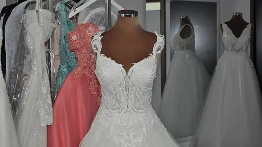 Evlilik maliyeti en az 200 bin TL