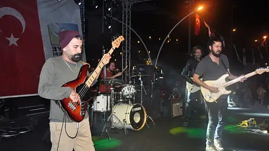 C'NB ve COVERMAN'den Cumhuriyet konseri