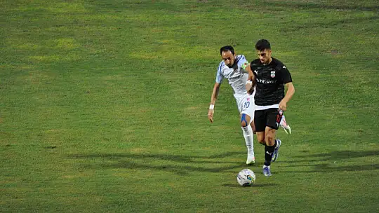 FETHİYESPOR EVİNDE KİMSEYİ AFFETMİYOR 3-1