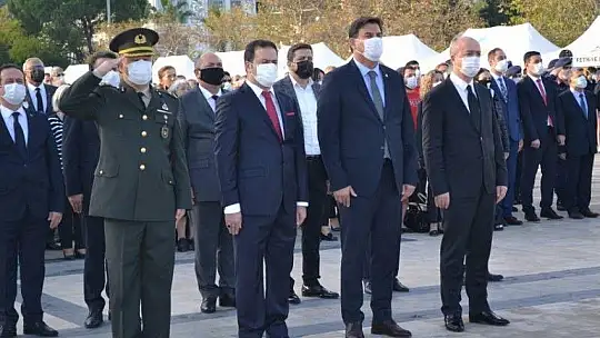 Fethiye Atatürk'ü saygı ve özlemle andı