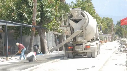 Çalış Plajı'nda çalışmalar devam ediyor