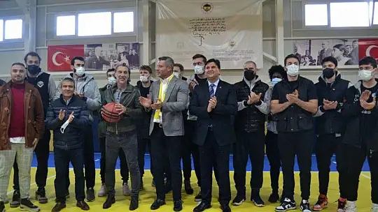 Saran'dan spor kompleksi