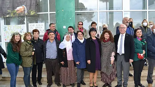 Zeytinliklerin madenciliğe açılması protesto edildi