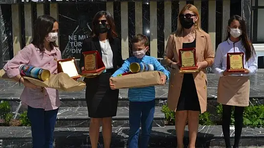 Ödülleri törenle takdim edildi 