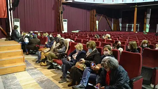 Kadın Meclisi Başkanını seçti