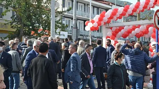 CHP rozet takma törenine yoğun katılım
