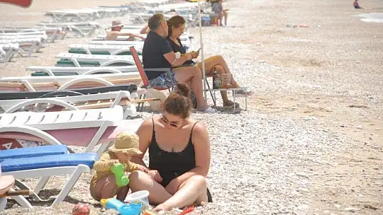 Kısıtlamanın ardından, yerli vatandaşlarda denize kavuştu