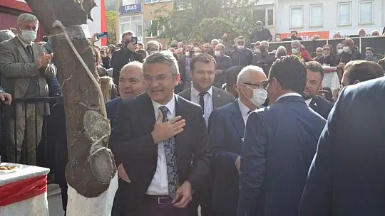 CHP rozet takma törenine yoğun katılım
