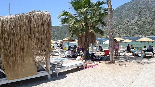 Ölüdeniz Kumburnu Plajı, beş yıldızlı plajları aratmıyor