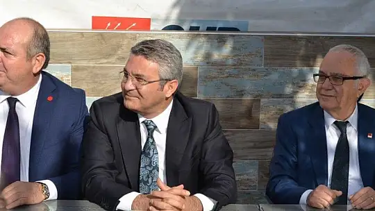 CHP rozet takma törenine yoğun katılım