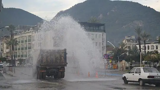 Araç sürücüleri zor anlar yaşadı
