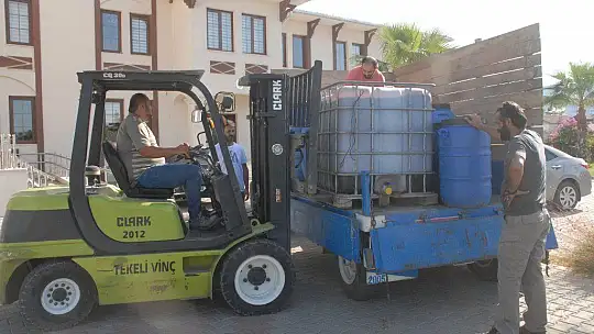 2 Bin 400 litre içki (şarap) ele geçirildi