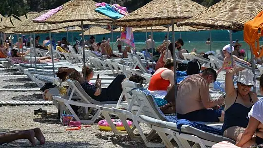 Ölüdeniz Kumburnu Plajı, beş yıldızlı plajları aratmıyor