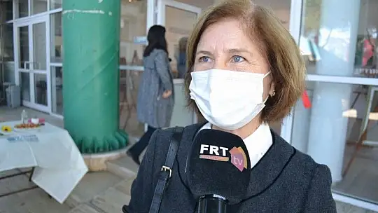 Kadın ressamlar çalışmalarını sergiledi