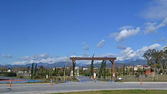 Boş sokaklar drone ile havadan görüntülendi