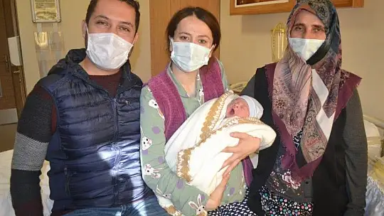 Fethiye'de yeni yılın ilk bebeği, erkek